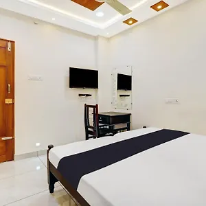 Super O Pulari Backwater & Hotel
